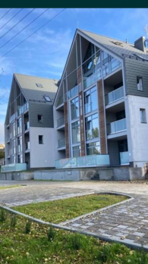 Nowoczesny Apartament z widokiem na jezioro